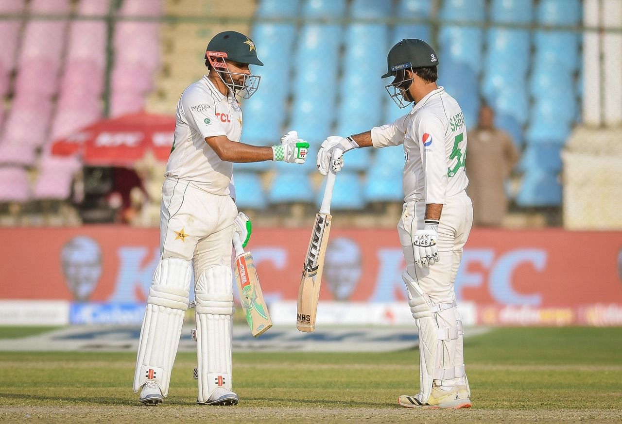 Babar Azam and Sarfaraz Ahmed helped Pakistan wrestle back the advantage. (Credits: Twitter)
